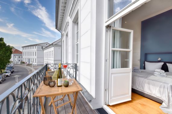 Balkon mit Blick auf den Circus 